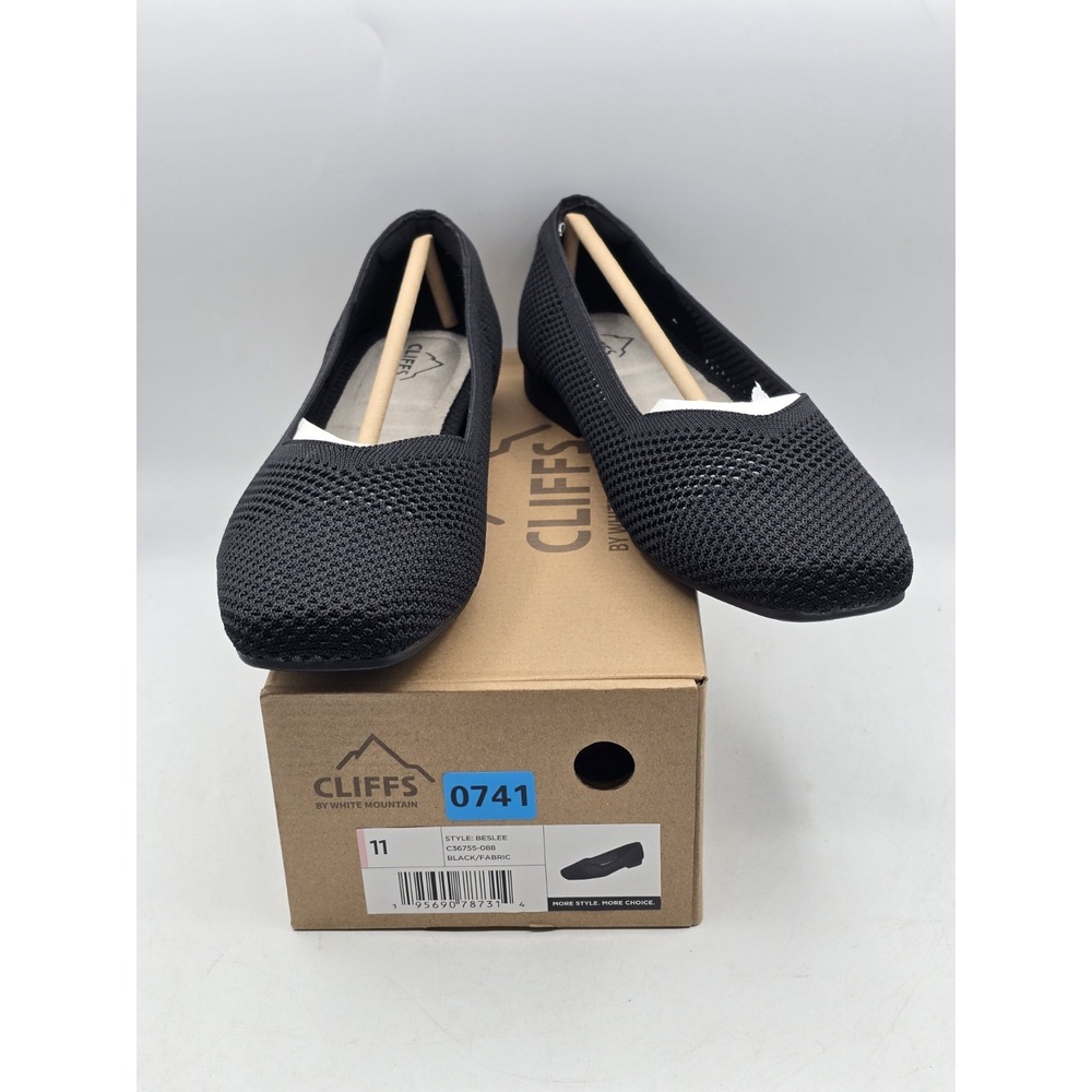 NIB CLIFFS BY WHITE MOUNTAIN Women's Beslee Flats - Black/Fabric - Size 11